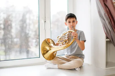 Horn Schnupperstunde  20 minuten für Kinder und Jugendliche