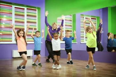 Musikalische Früherziehung Zumba Kids 7-12 50 minuten für Kinder und Jugendliche